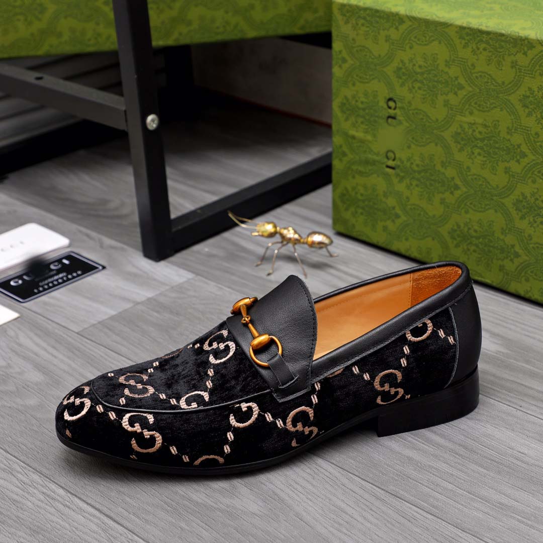 Black G Print Shoes