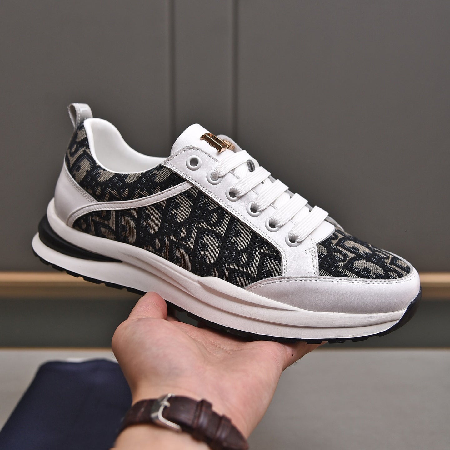 New D Trend Casual Sneaker 02