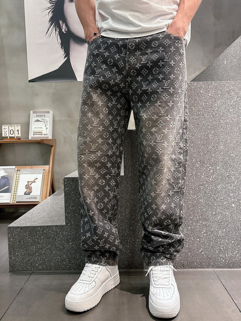 VV New Autumn/Winter Original Denim Jeans  26010702