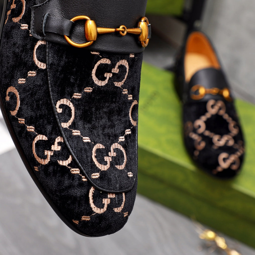 Black G Print Shoes