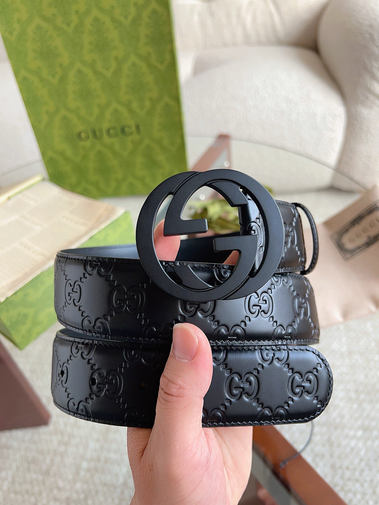 GUI Stylish classic belt with double G buckle 26032705