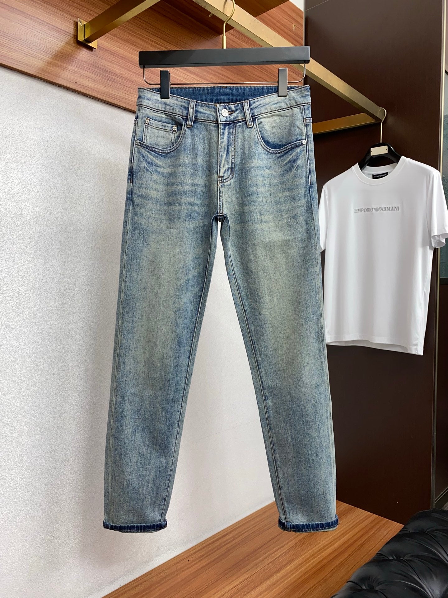 GUI  Latest jeans 26031211