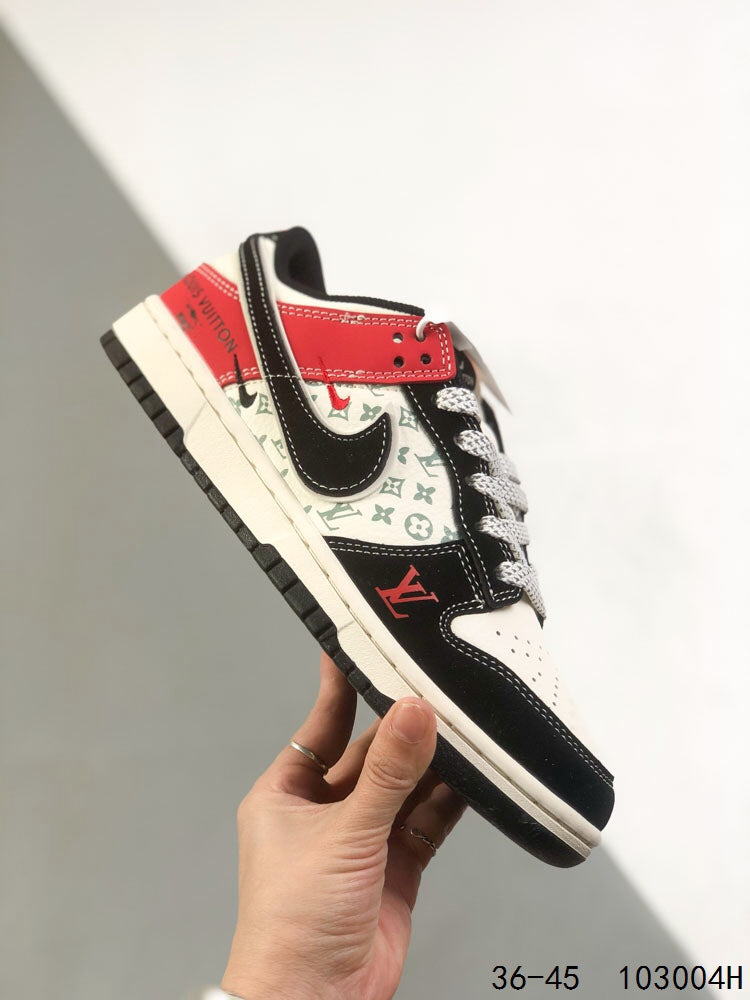 VV Air Force 1 Low-Top Collaboration Sneakers 26031309