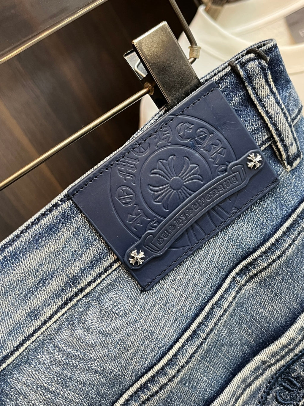 CH New trendy men's jeans 26031218
