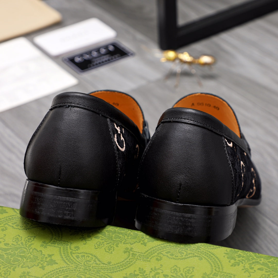 Black G Print Shoes