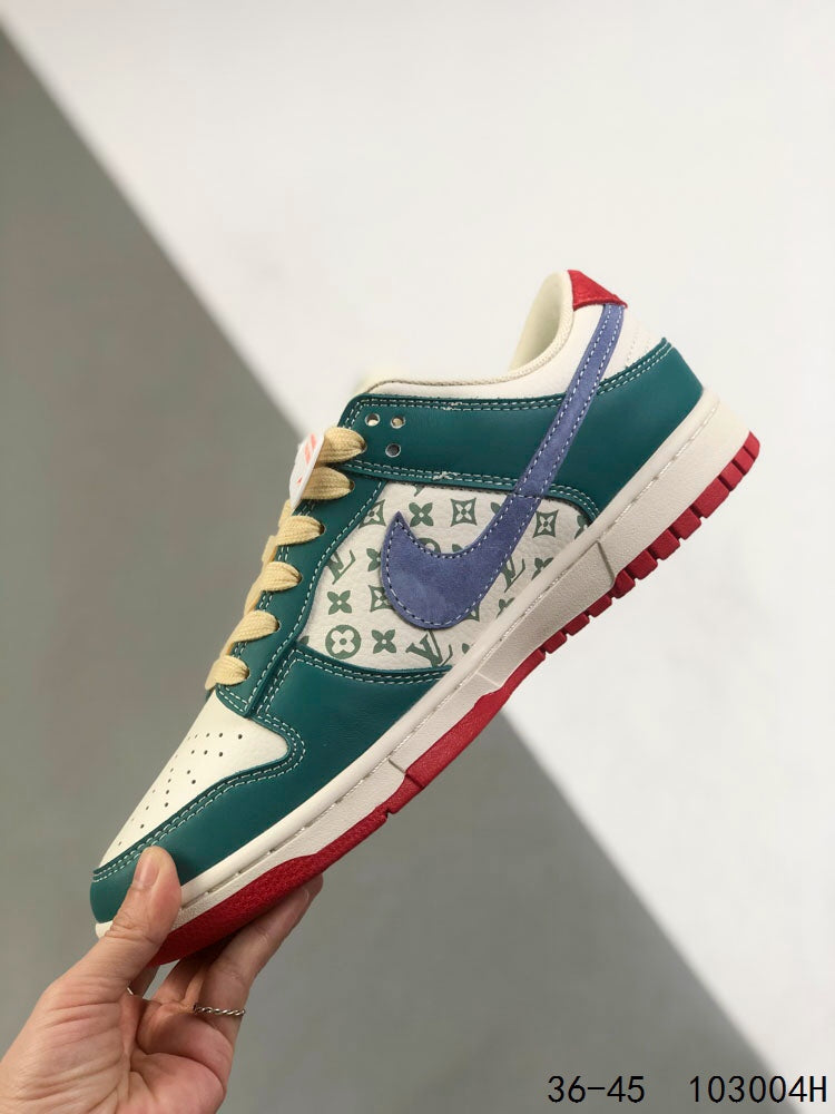 VV Air Force 1 Low-Top Collaboration Sneakers 26031309