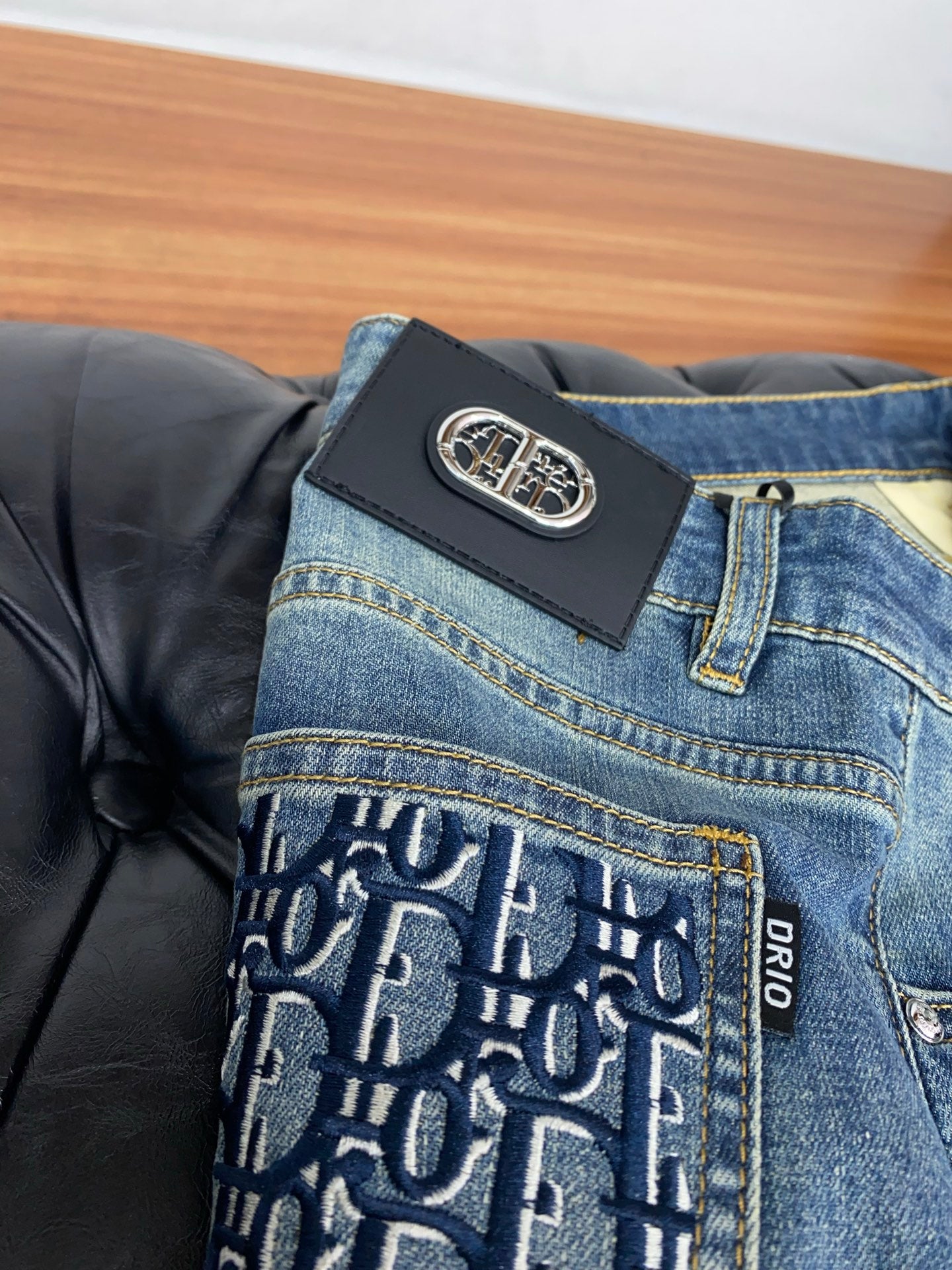 DR The Latest Jeans for 2026  26042907
