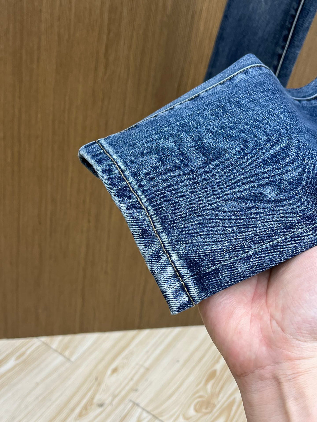 VV Latest High-End Custom Jeans 26052004