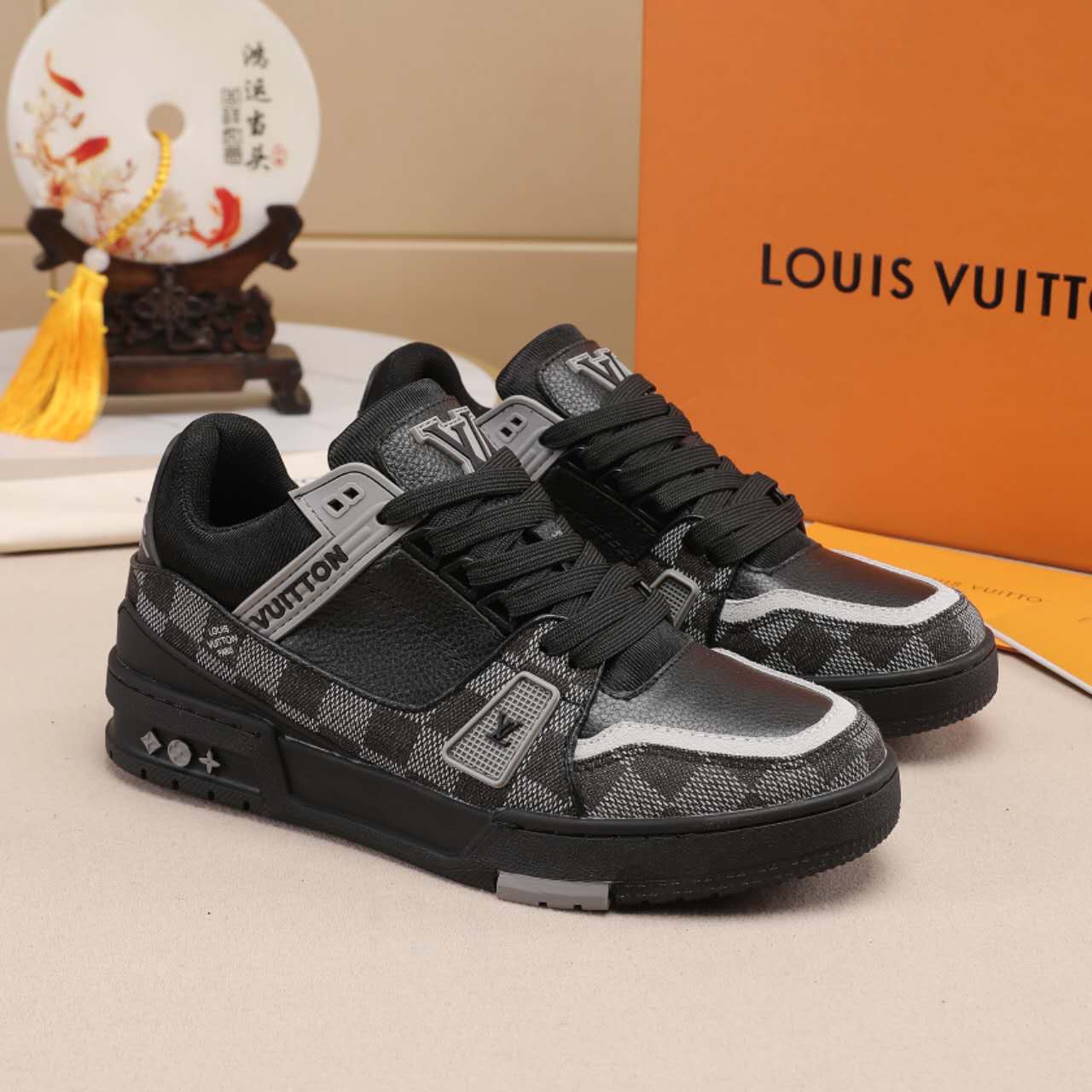 VV Trainer Sneakers 1825122510