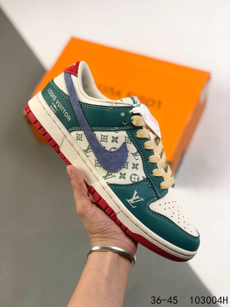 VV Air Force 1 Low-Top Collaboration Sneakers 26031309