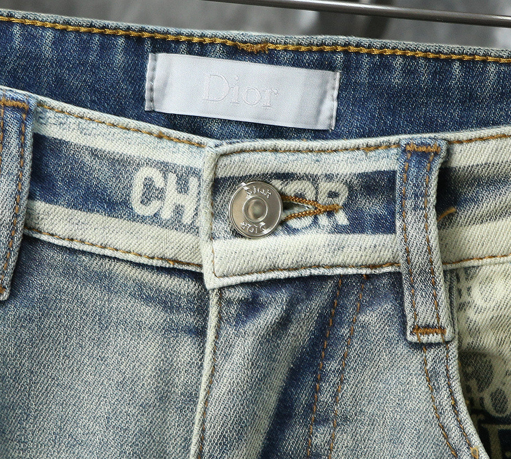 DR New slim straight-leg jeans  26061602