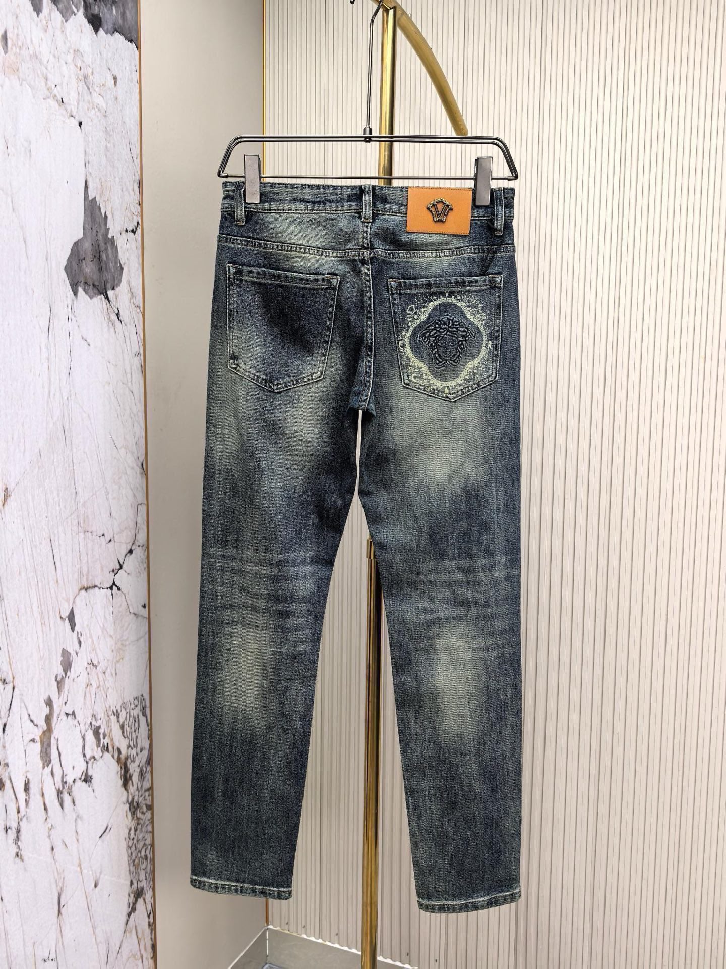 VS Latest new men's jeans 26020406
