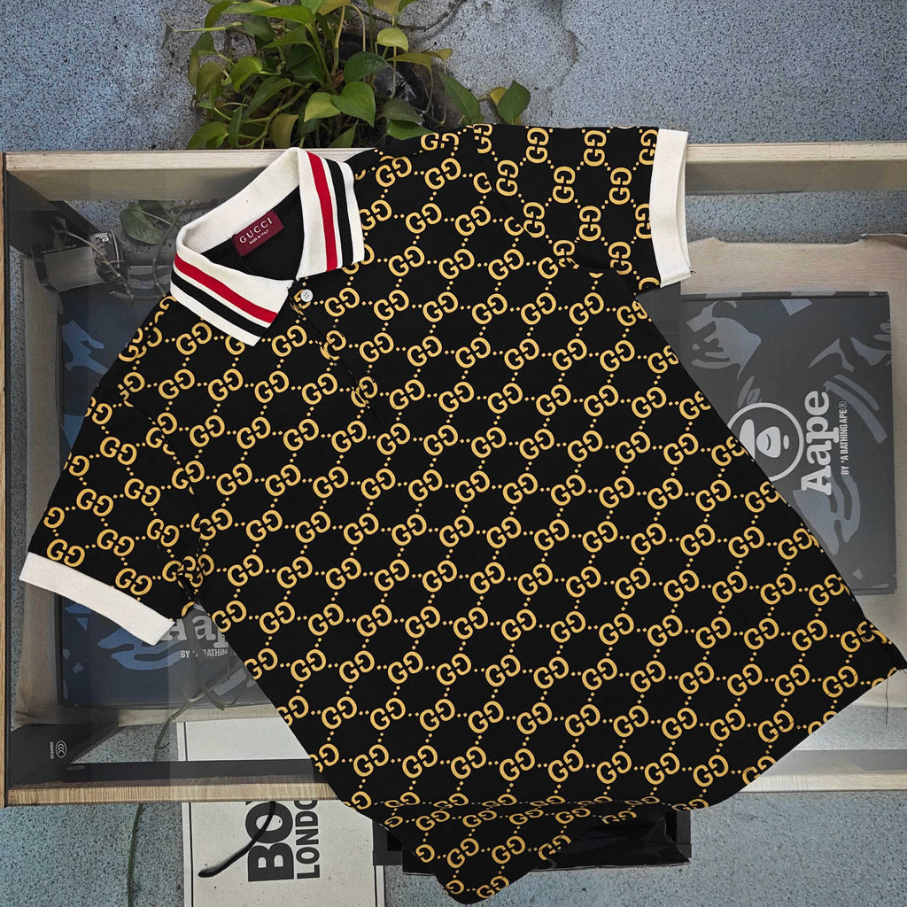 GUI New all-over monogram print business casual short-sleeved shirt 26032703