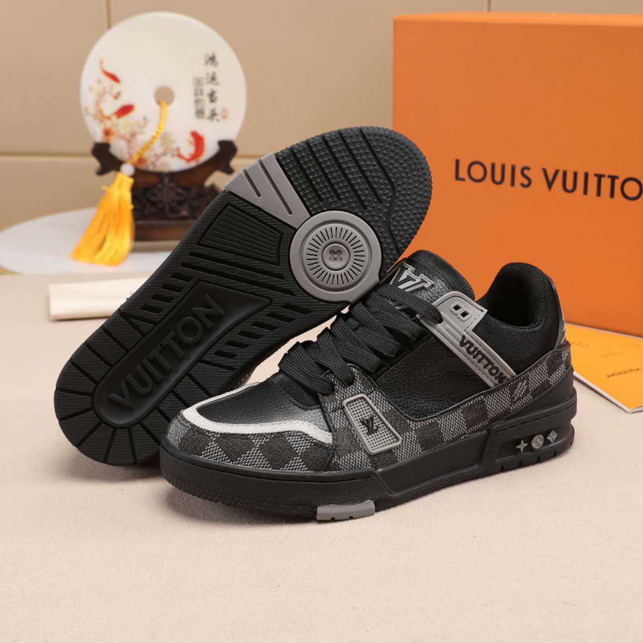 VV Trainer Sneakers 1825122510