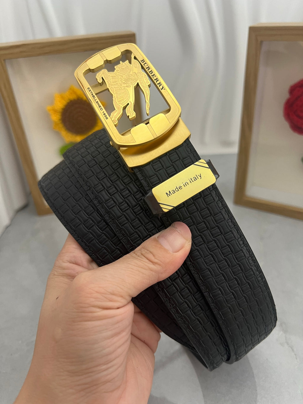 Bbr Luxury metal letter top-grain cowhide belt 26022702