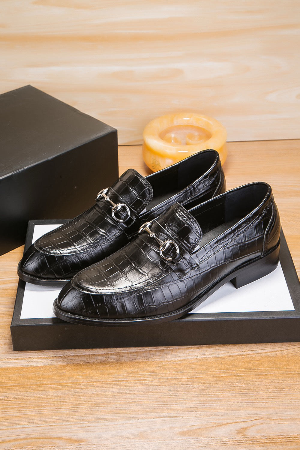 GUI New business-casual slip-on leather shoes  26072102