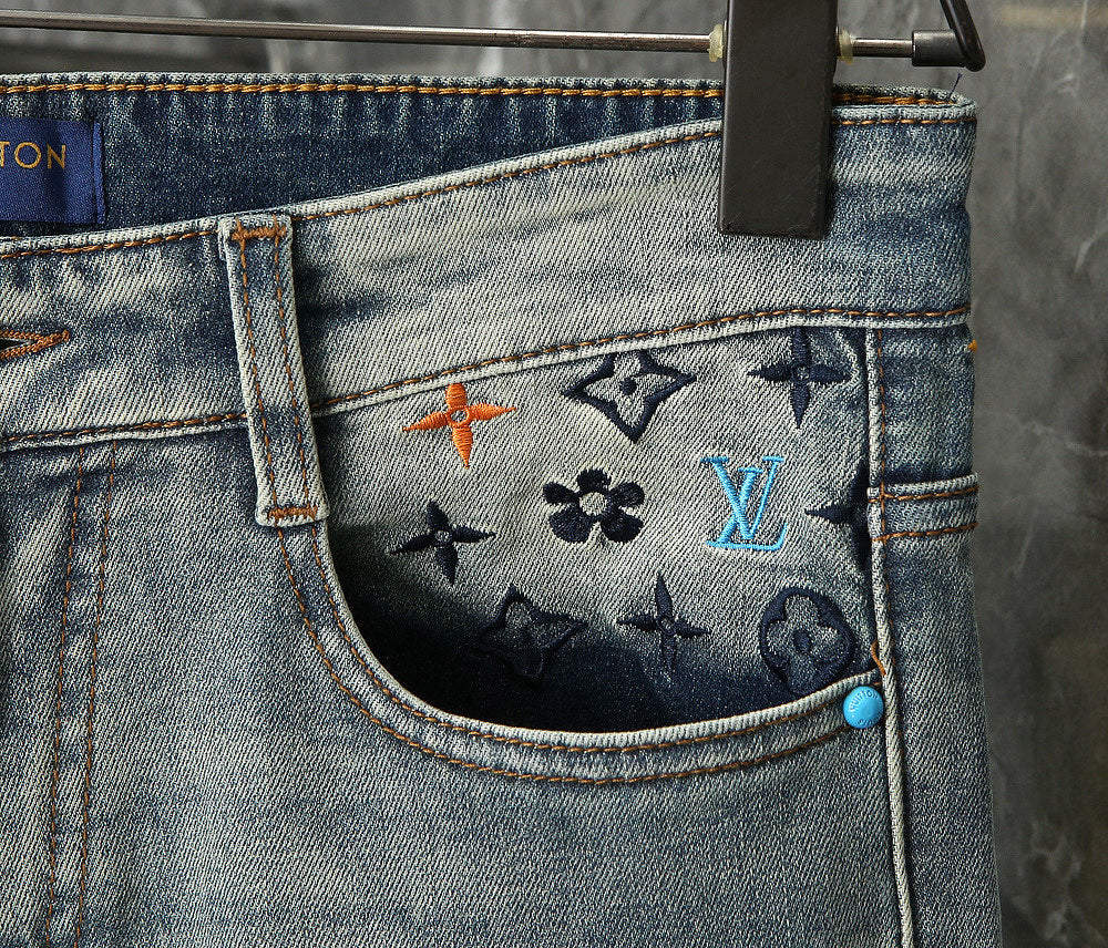 VV New stylish slim-fit straight leg jeans 26031107
