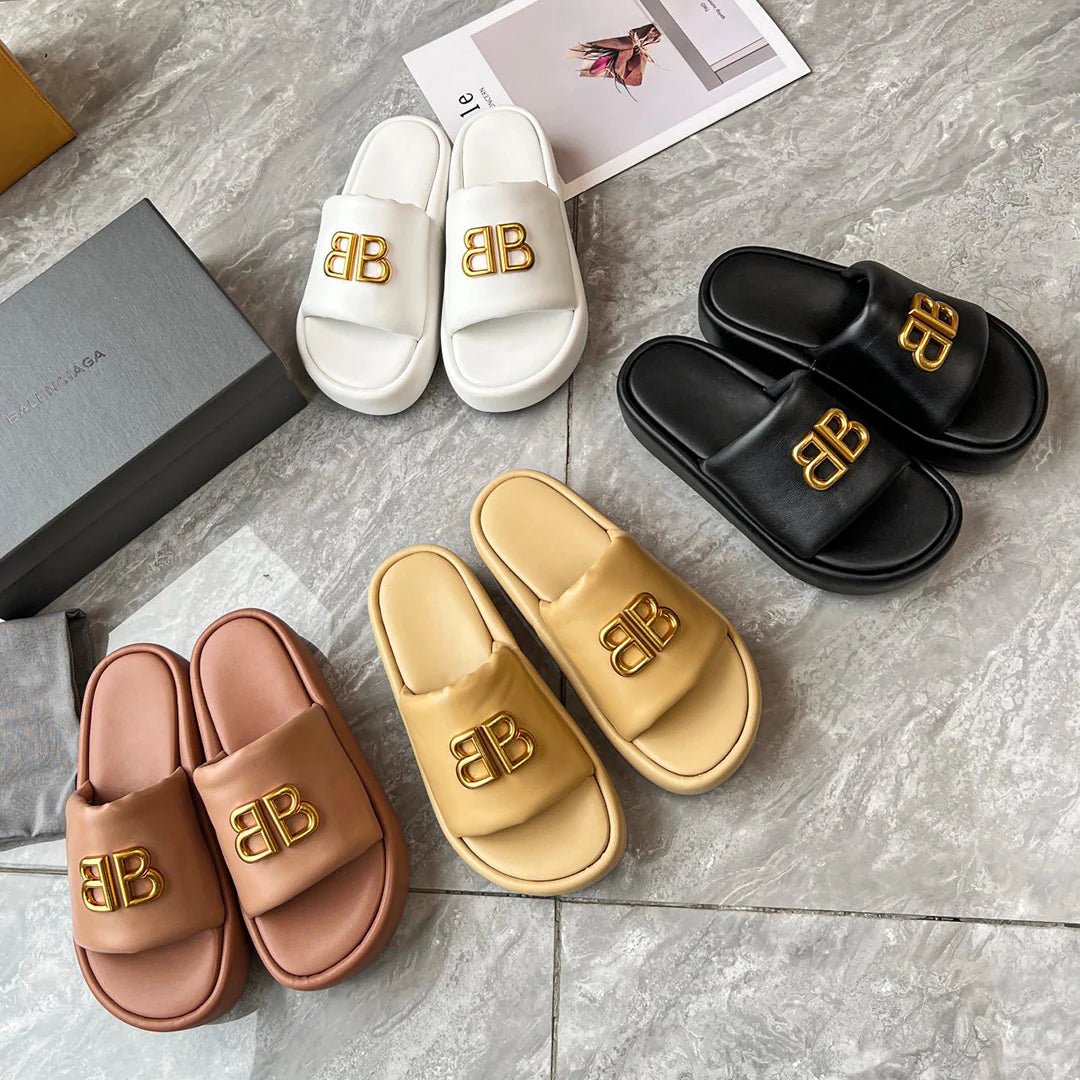 New Fashion Classic Versatile Sandals and Slippers 1024040910