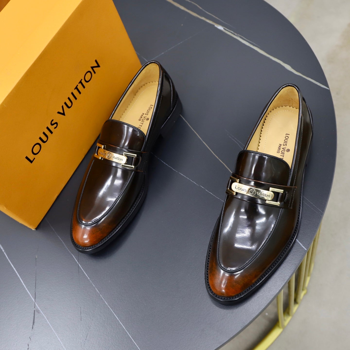 VV Smart-casual slip-on leather shoes 26070307