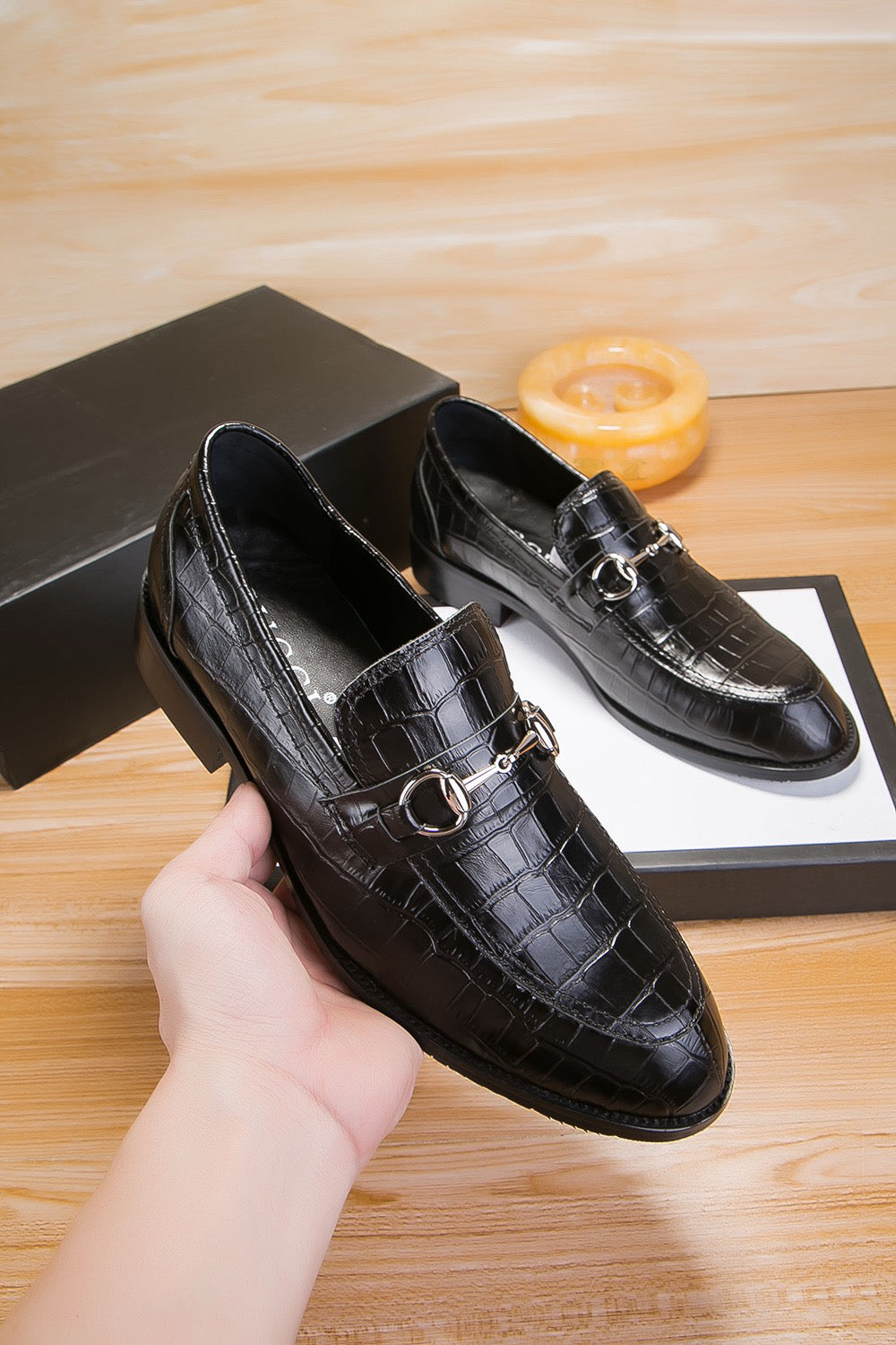 GUI New business-casual slip-on leather shoes  26072102