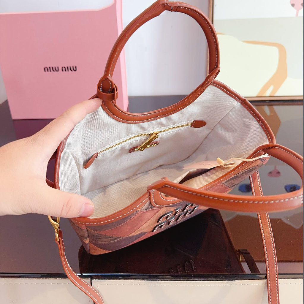 MIU Limited Edition Tote XC24092423