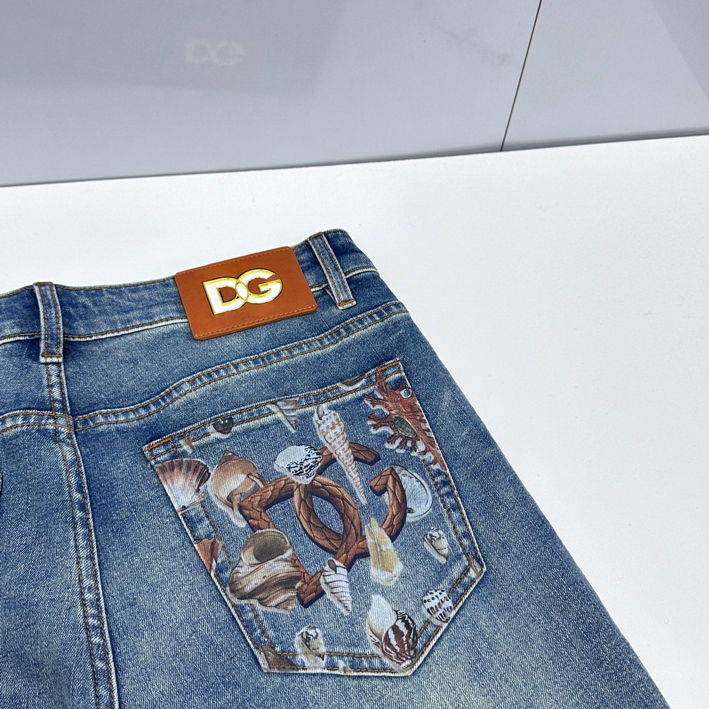 DG Latest washed denim jeans 26031203