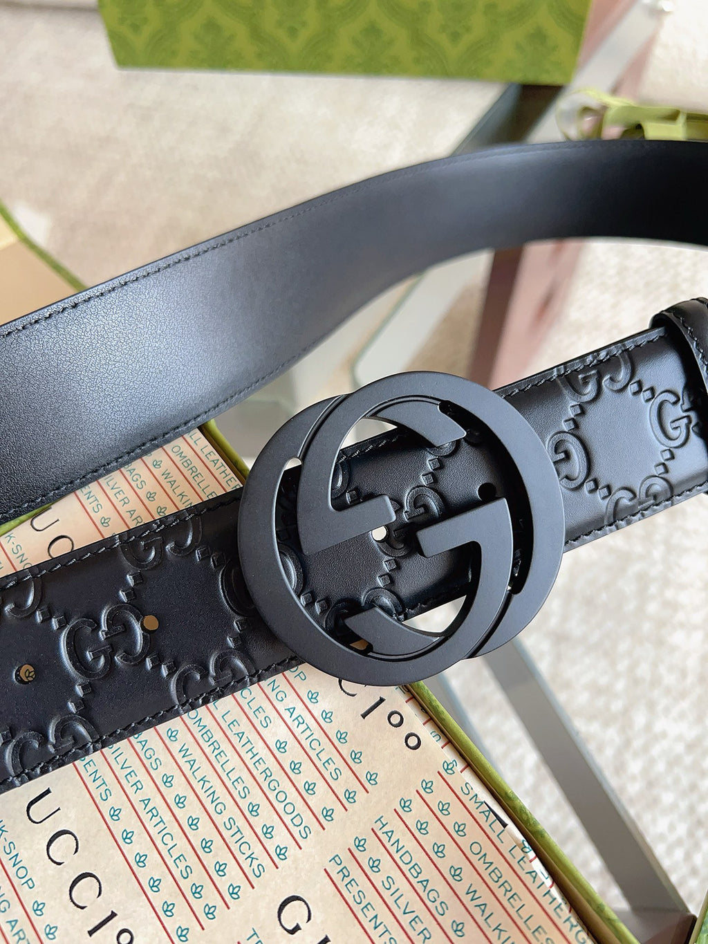 GUI Stylish classic belt with double G buckle 26032705