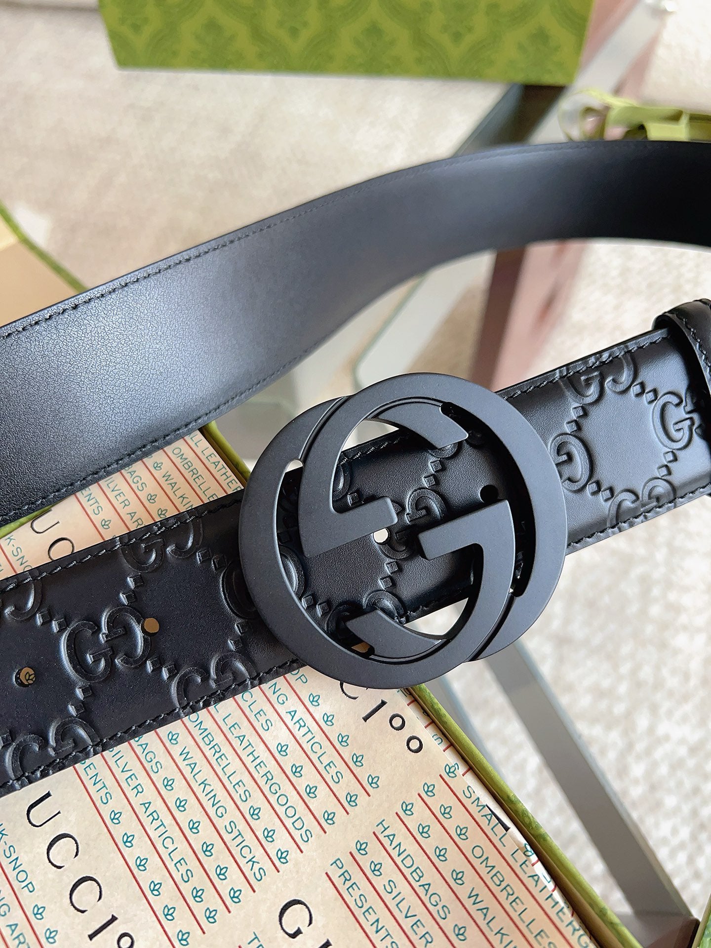 GUI Stylish classic belt with double G buckle 26032705