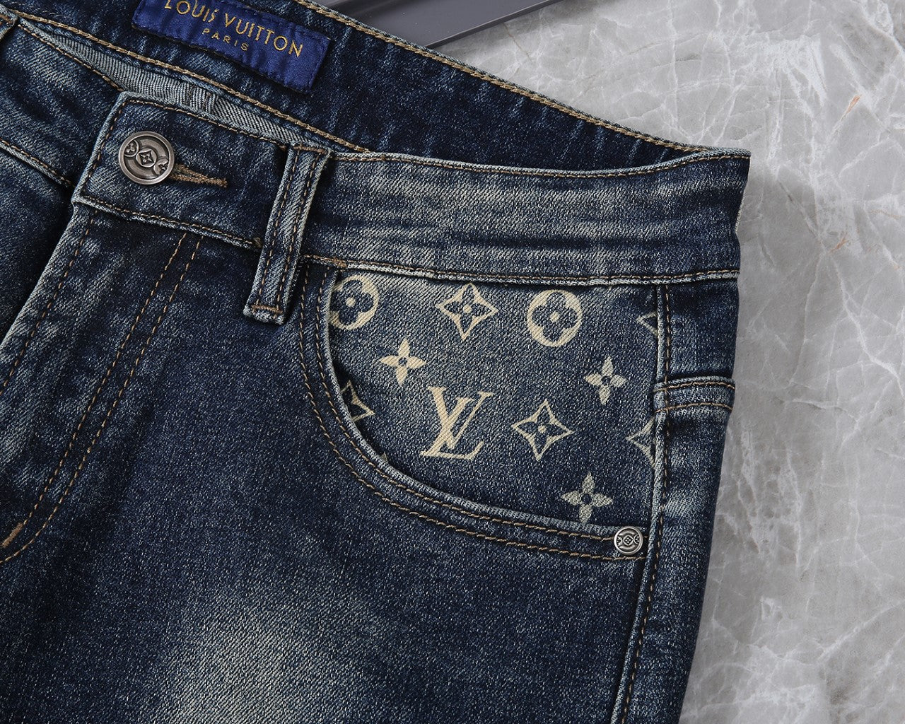 VV Men's classic jeans 26020411