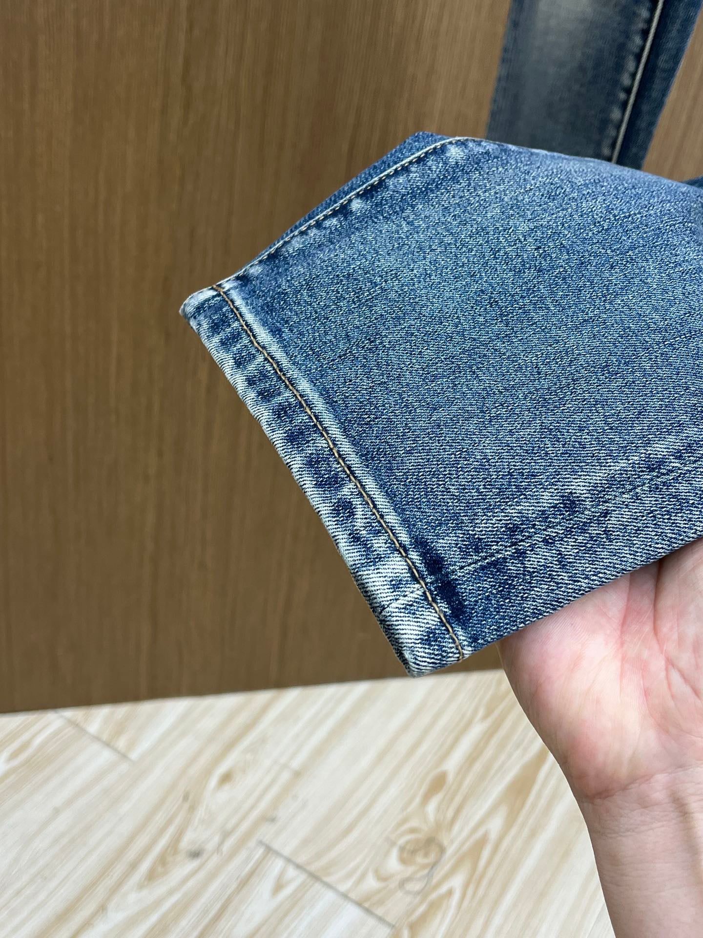 VV Latest jeans 26031102