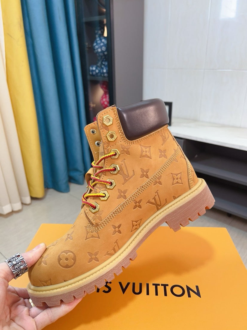VV  Collaboration design, Monogram embossed waterproof suede, American workwear style for men. 25121610