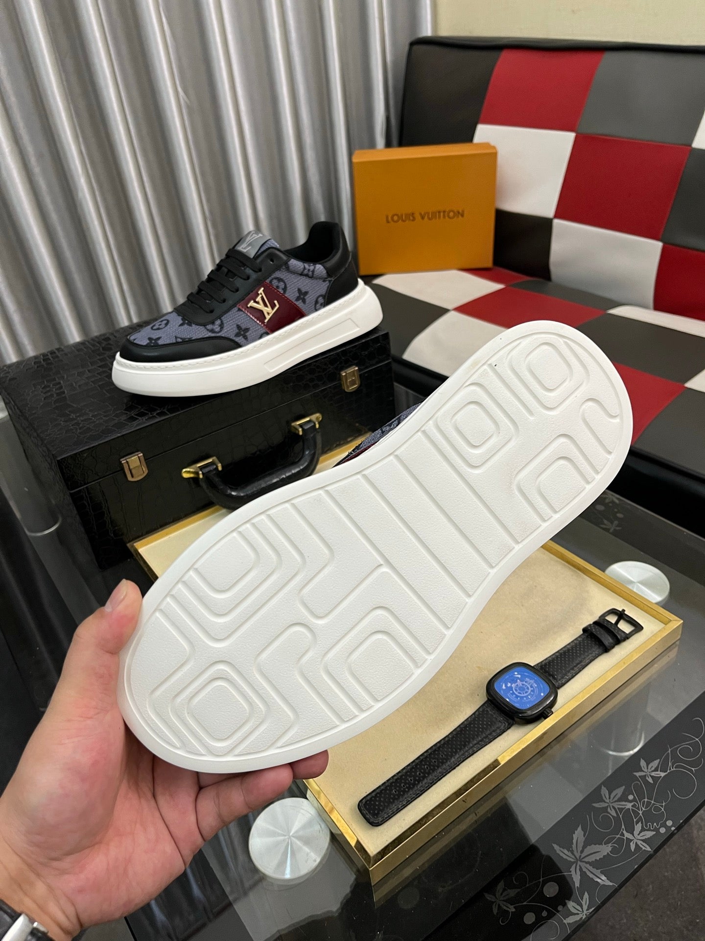 VV Latest casual and stylish men's shoes 26032417