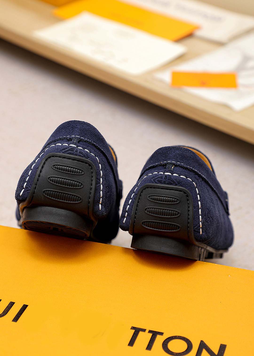 Essandro series loafers 10