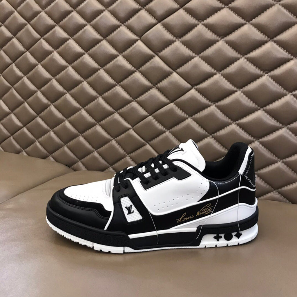 Men's Fashion Luxury V Logo Black and White Sneakers
