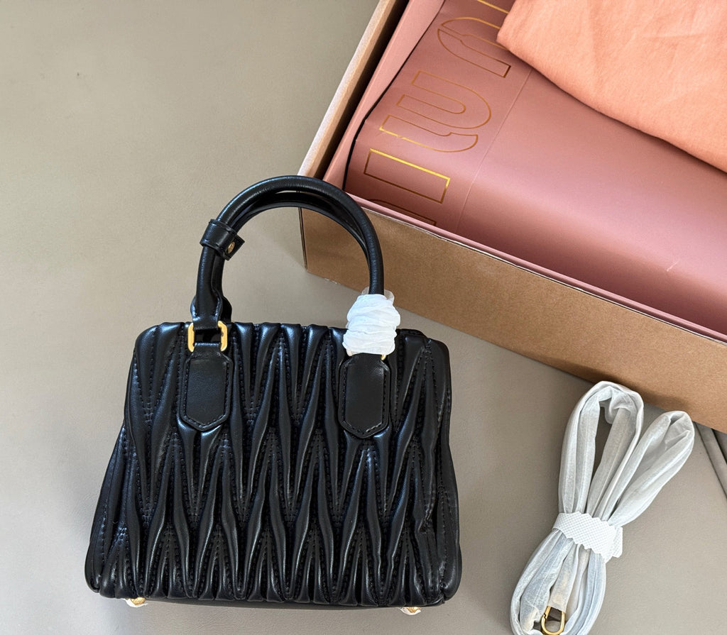 MM  Handbag 1825062310