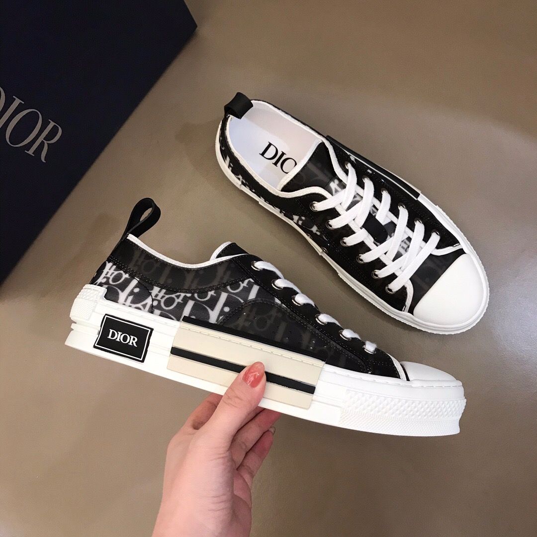 B23 Low Top Logo Oblique Gradient Black Canvas
