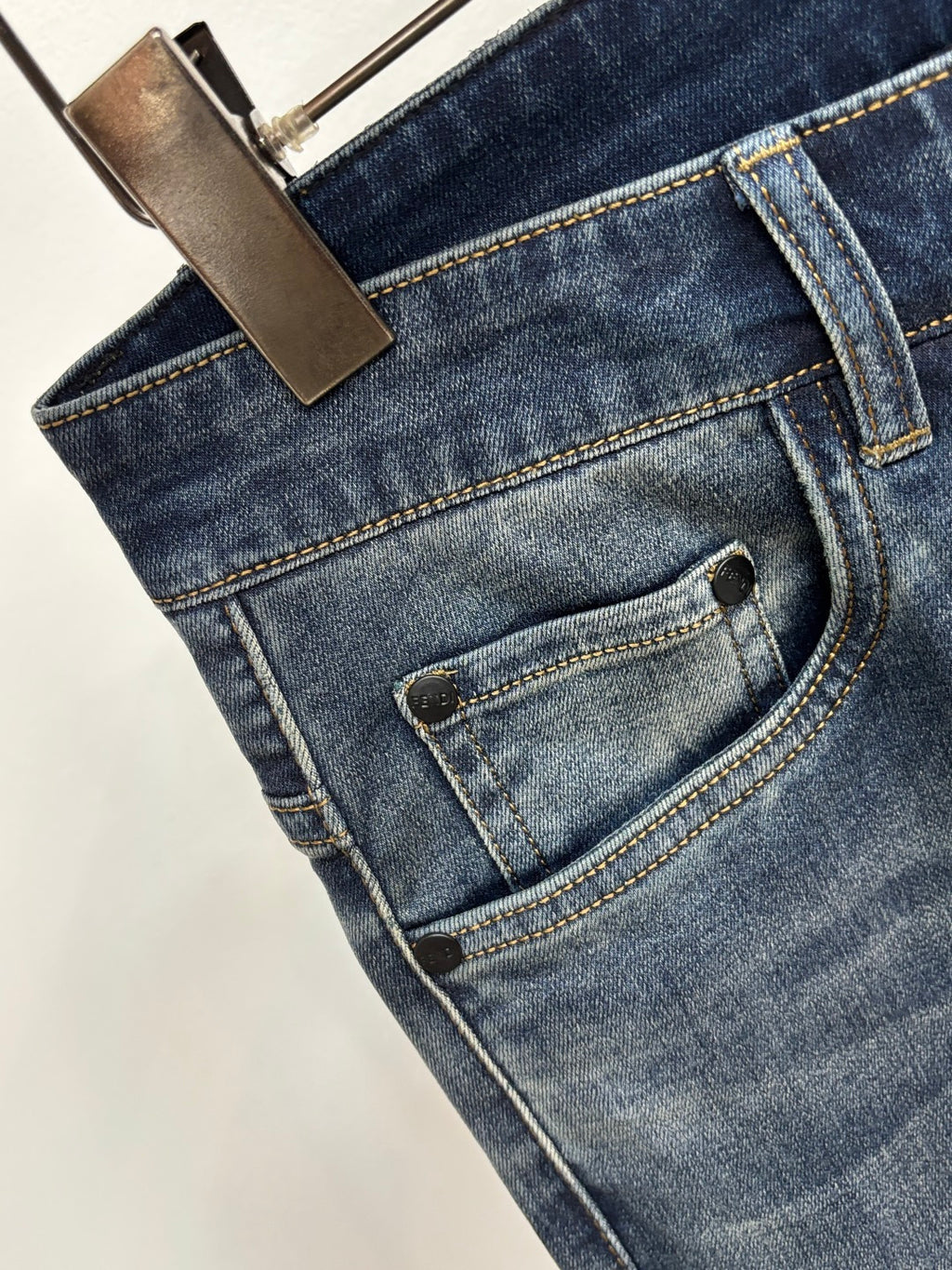FD New Casual Jeans for Spring and Summer 26061111