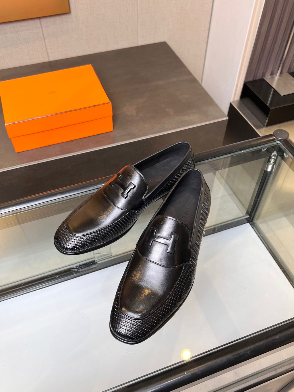 HM Top quality genuine leather loafers 26070805