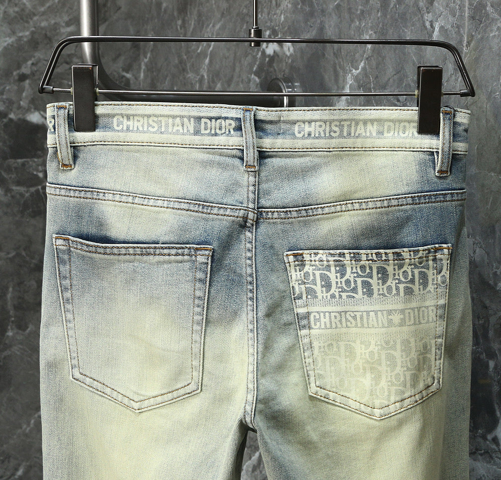 DR New slim straight-leg jeans  26061602