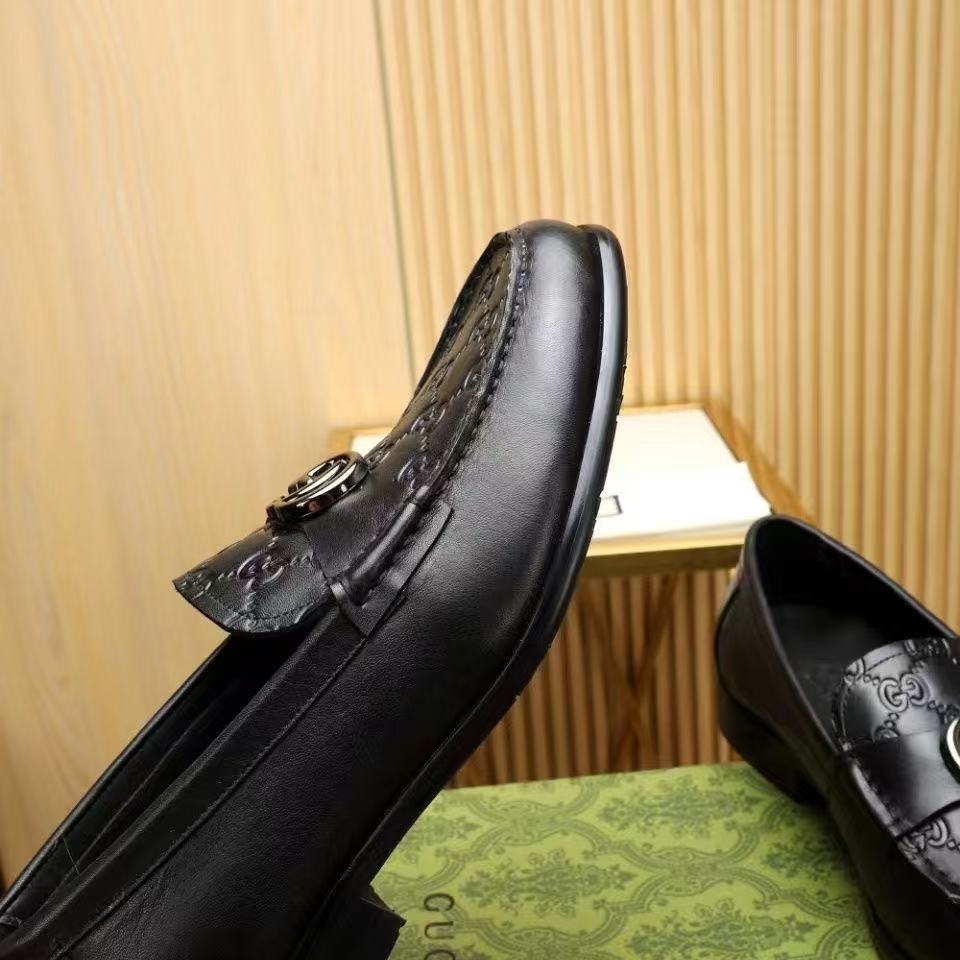 GUI New Loafers 26030903