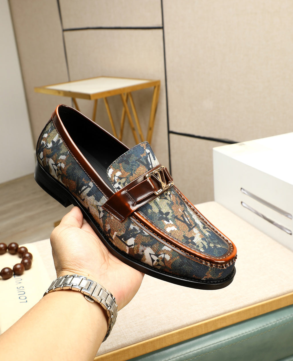 VV Top quality new leather shoes 26070304
