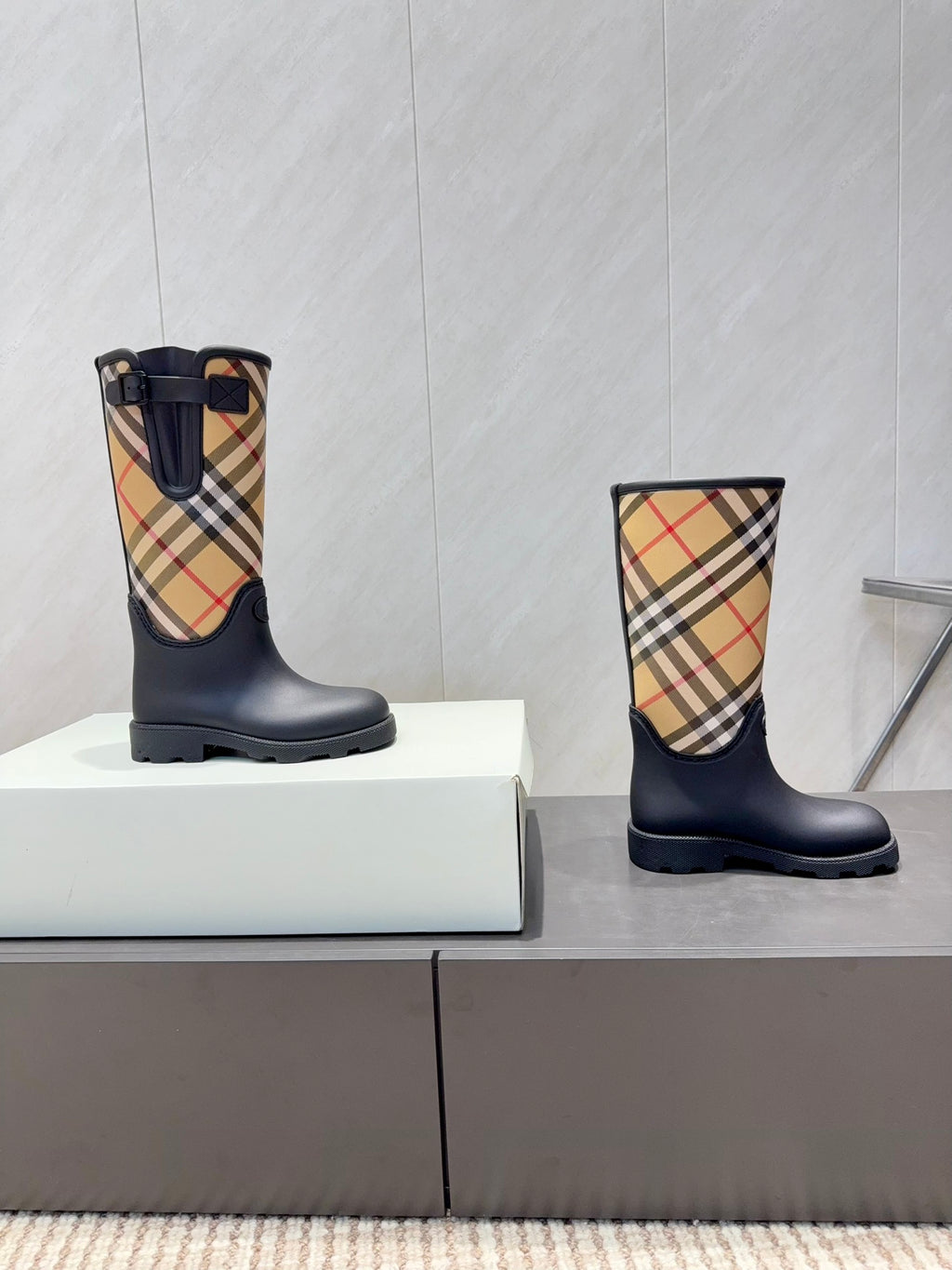 TB One-piece rain boots 1825112607