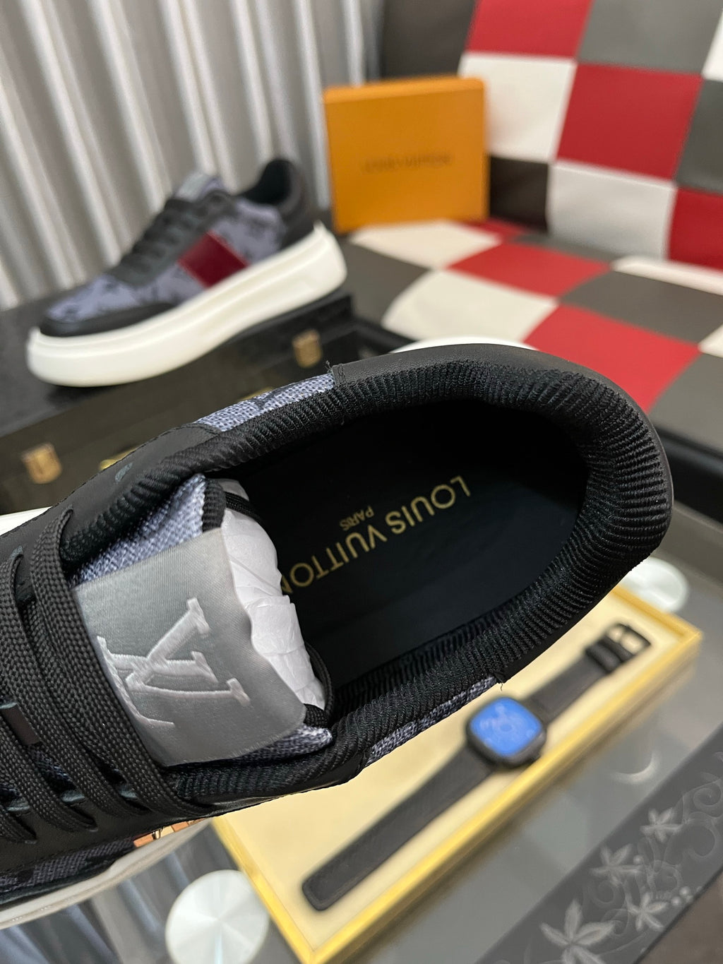 VV Latest casual and stylish men's shoes 26032417