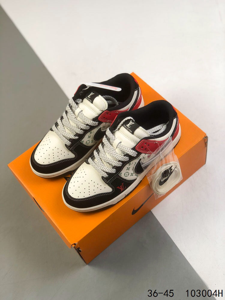 VV Air Force 1 Low-Top Collaboration Sneakers 26031309