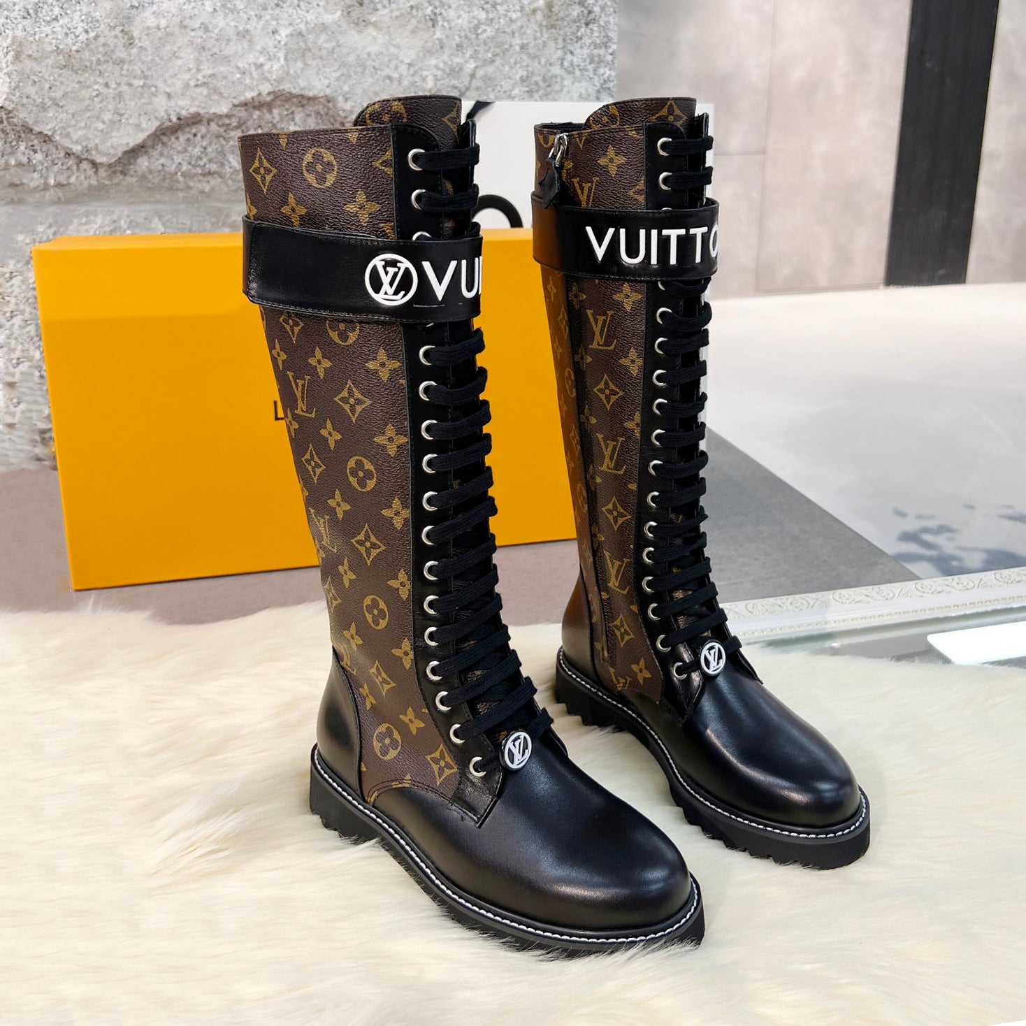 L 24 autumn and winter adjustable Velcro boots 1824112601
