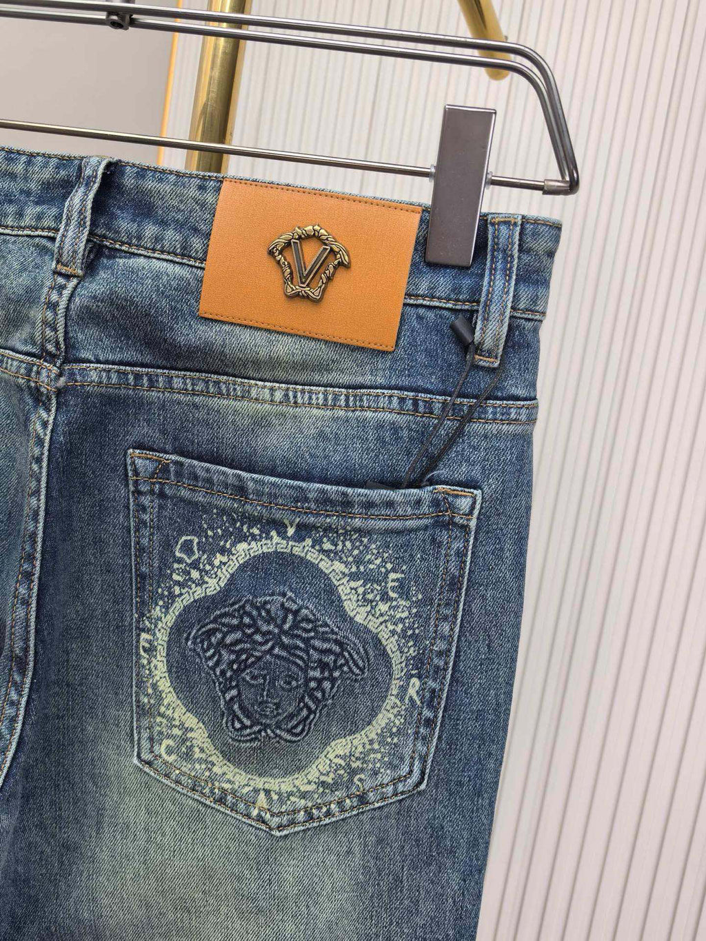 VS Latest new men's jeans 26020406
