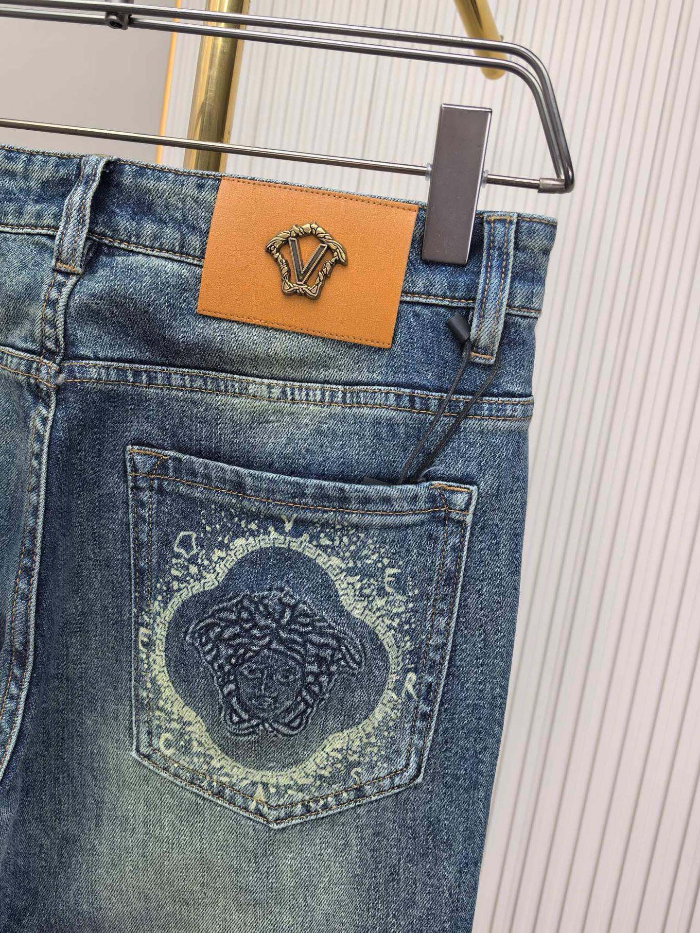 VS Latest new men's jeans 26020406