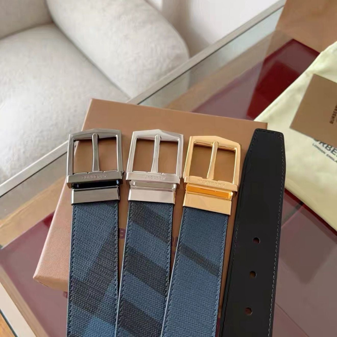 TB  New men's genuine leather belt, stylish and versatile with double-sided buckle  25112006