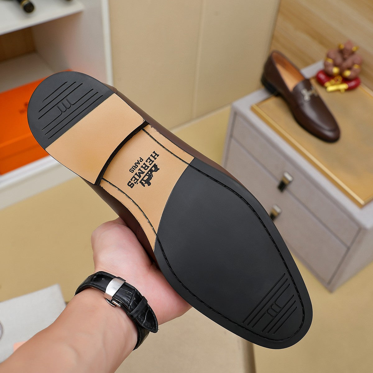 HM Genuine Leather Loafers 26070809