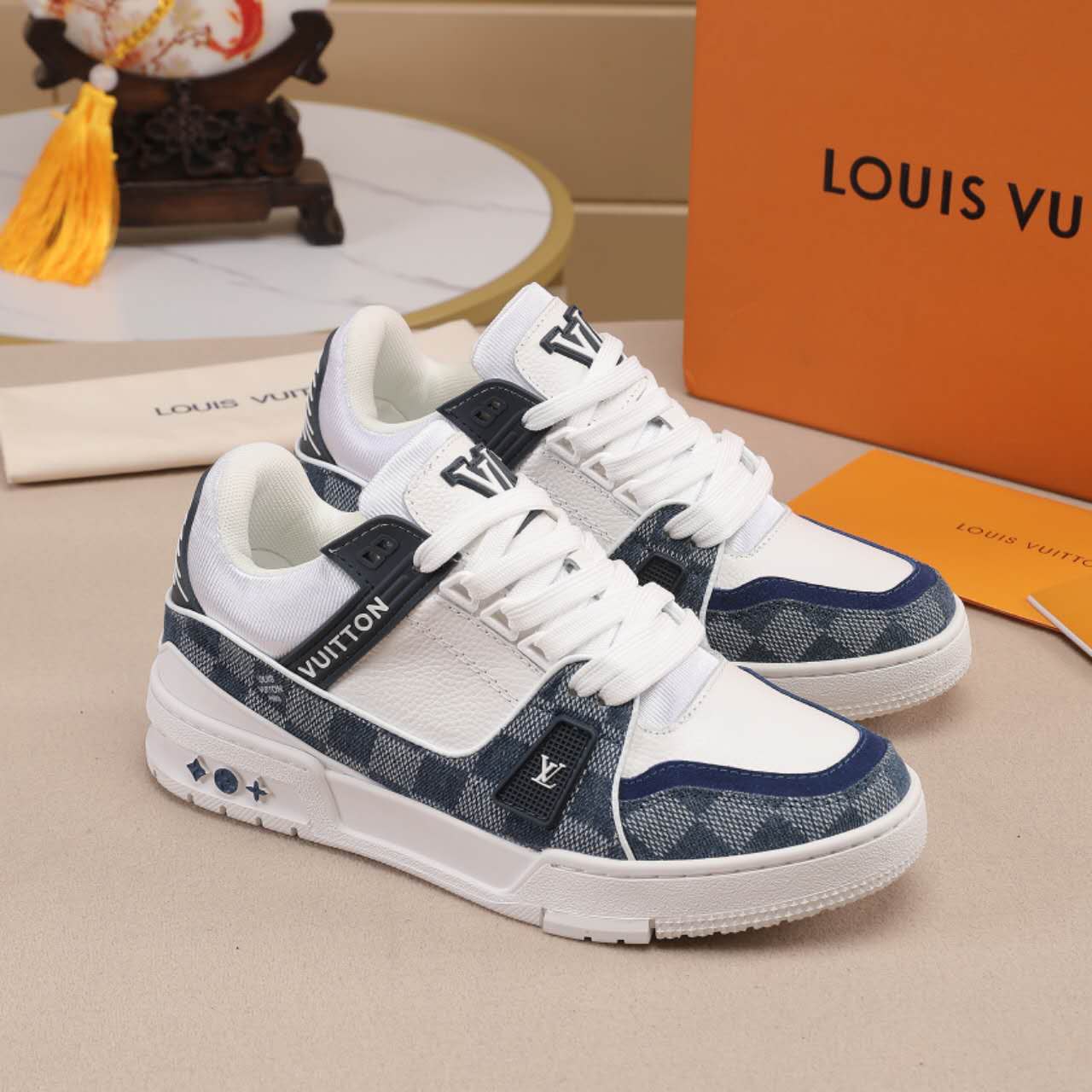 VV Trainer Sneakers 1825122510